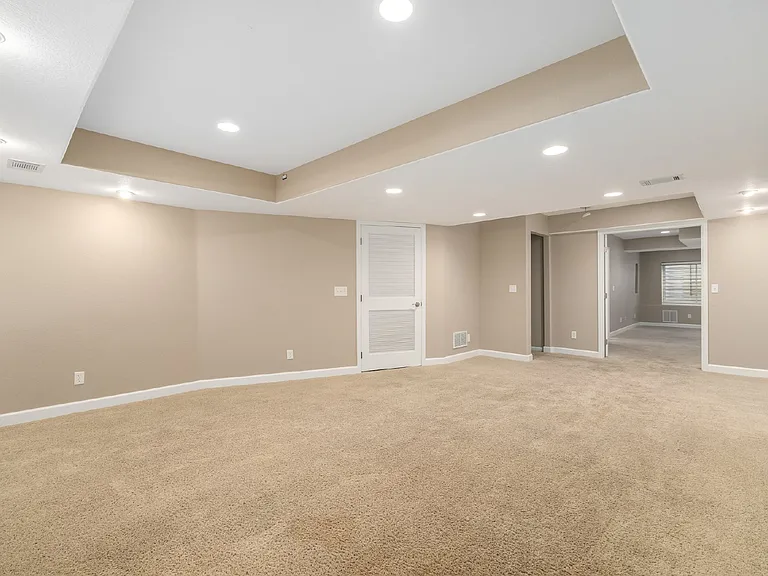 16605 E Auburn Hills Dr — Photo 29