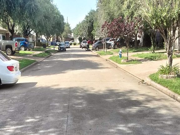 4th image of 3707 Bent Springs Ln