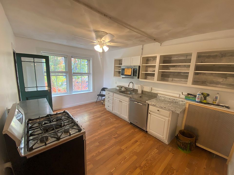 1st image of 25 Fairfield St #5