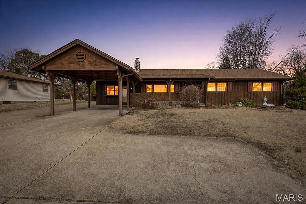 6229 State Highway 32 photo 1