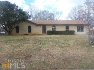 2352 Wood Valley Dr, Morrow, GA 30260