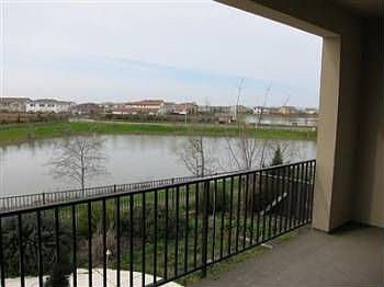 2nd image of 3385 Bridgeway Lakes Dr
