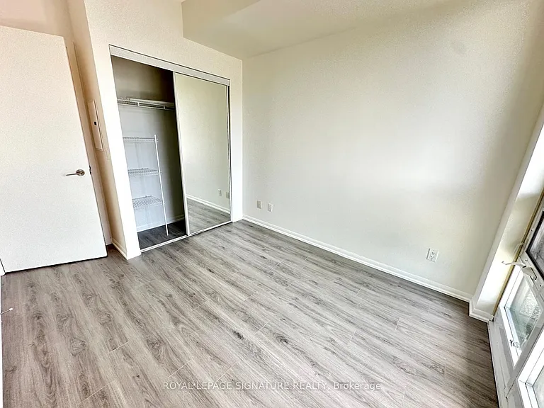 215 Fort York Blvd #3709 — Photo 8