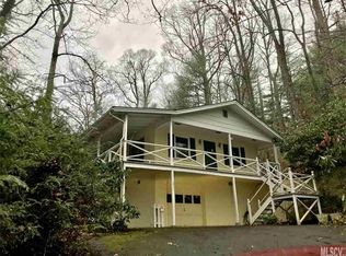 1615 Swiss Pine Lake Dr, Spruce Pine, NC 28777