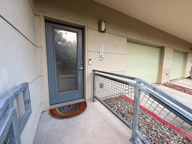 604 N Bluff Dr #115 — Photo 29