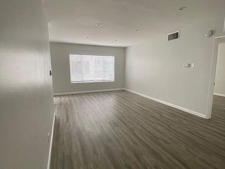 2nd image of 231 N La Peer Dr #110