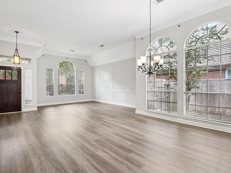 1322 W Forest Dr — Photo 8