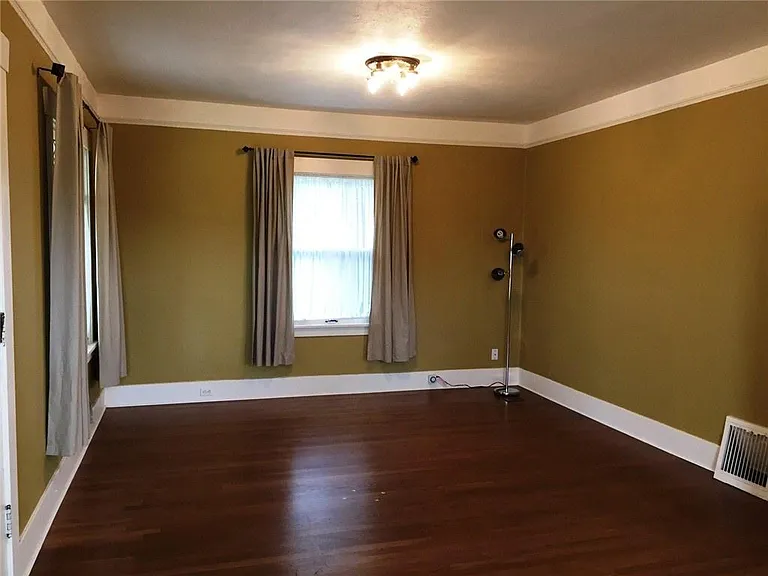 3001 E Union St — Photo 28