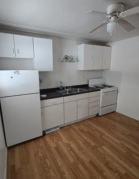 200 Avenue C #2 — Photo 6