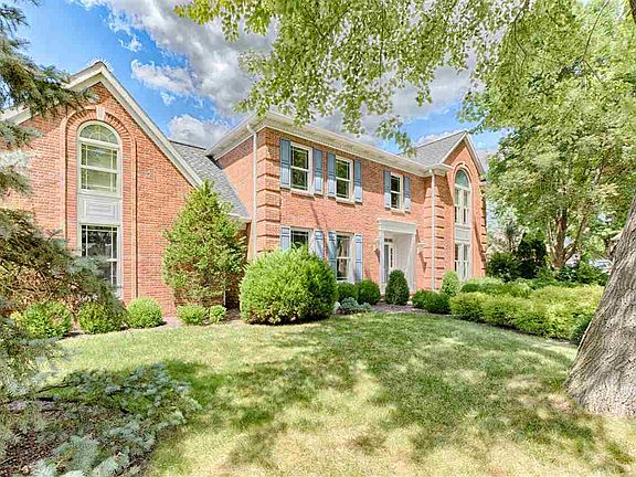 3rd image of 7600 White Oak Ct