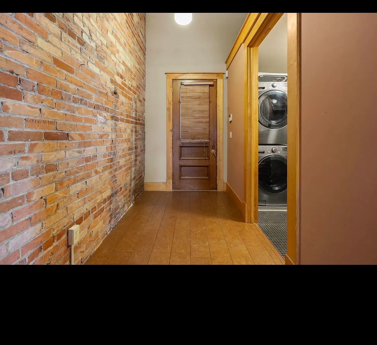 1 bed, 1700 sqft, $2,000 — Photo 2
