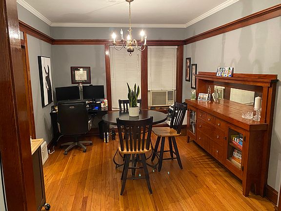 3rd image of 2144 W Grace St APT 2B