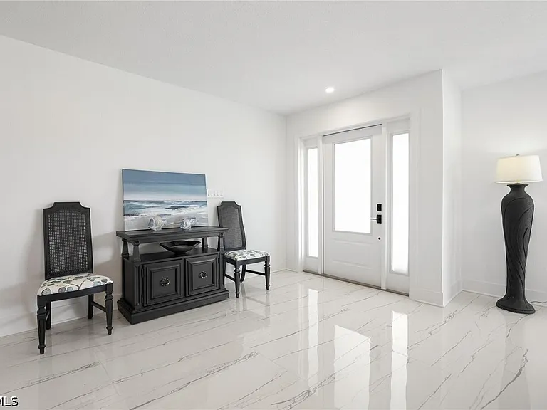 4930 Edith Esplanade Cpe — Photo 35