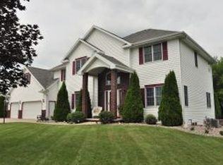 4740 W Amberwood Ln, Appleton, WI 54913