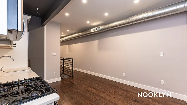Rented by Nooklyn NYC LLC | media 20