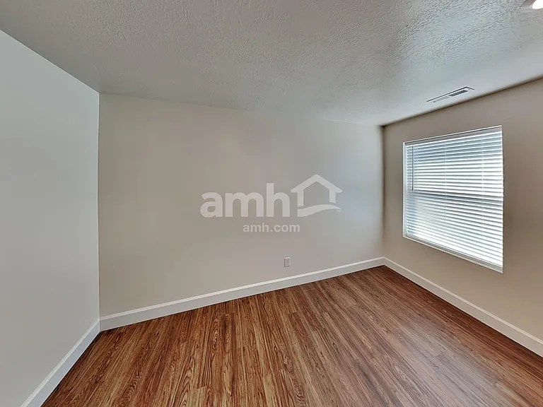1176 N Wagon Way — Photo 15