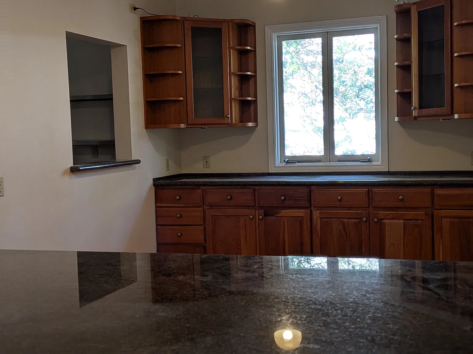 2 bed, 1651 sqft, $3,900 — Photo 4