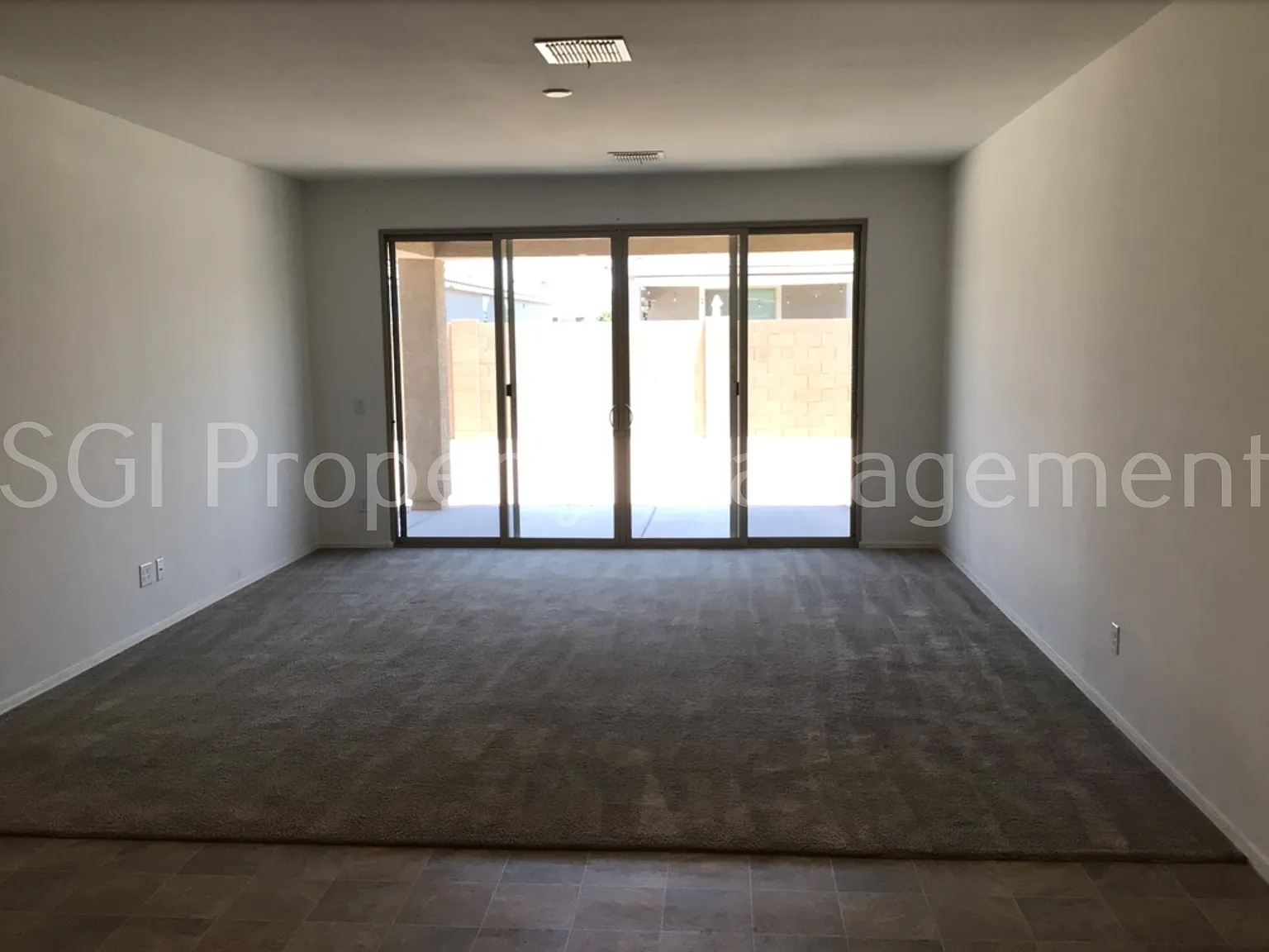 Fantastic 5 Br Casa Grande Home With Over 2,000 Sq Ft! — Photo 4