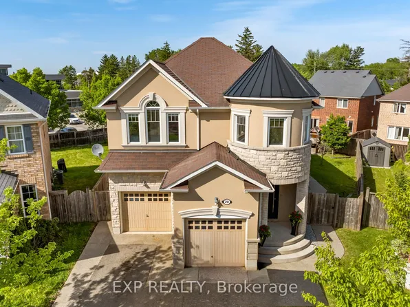 28 Ohara Ln, Hamilton, ON L9K 0C7