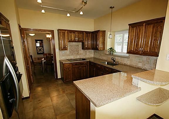 5th image of 4212 W Creek Dr