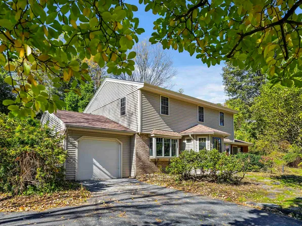 3 Cambridge Place, Lebanon, NH 03784