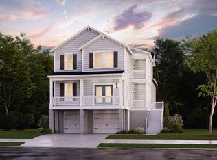 525 Spring Hollow Dr, Charleston, SC 29492