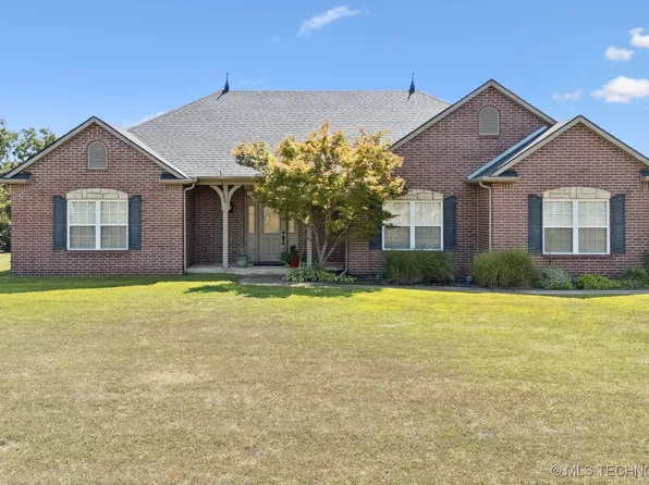 26580 W 11th St S, Sand Springs, OK 74063