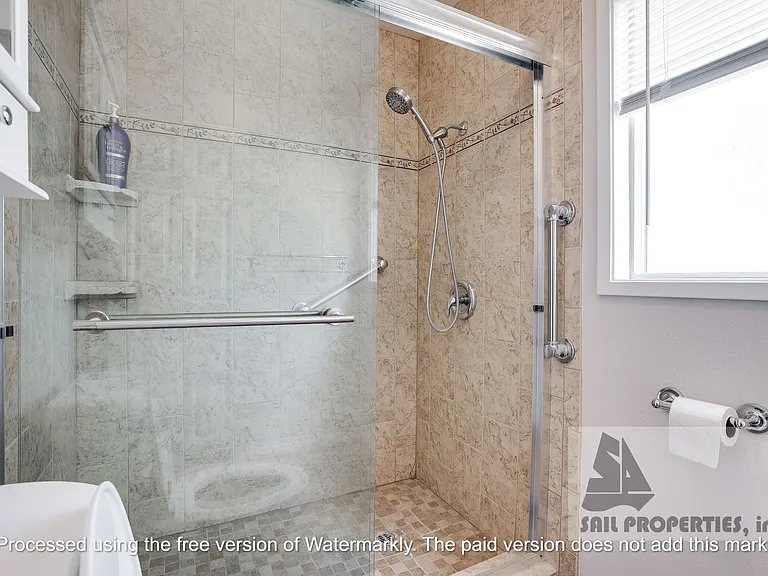 15841 Maidstone St — Photo 19