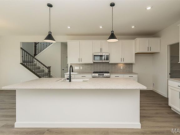 5th image of 7422 Heron Ct
