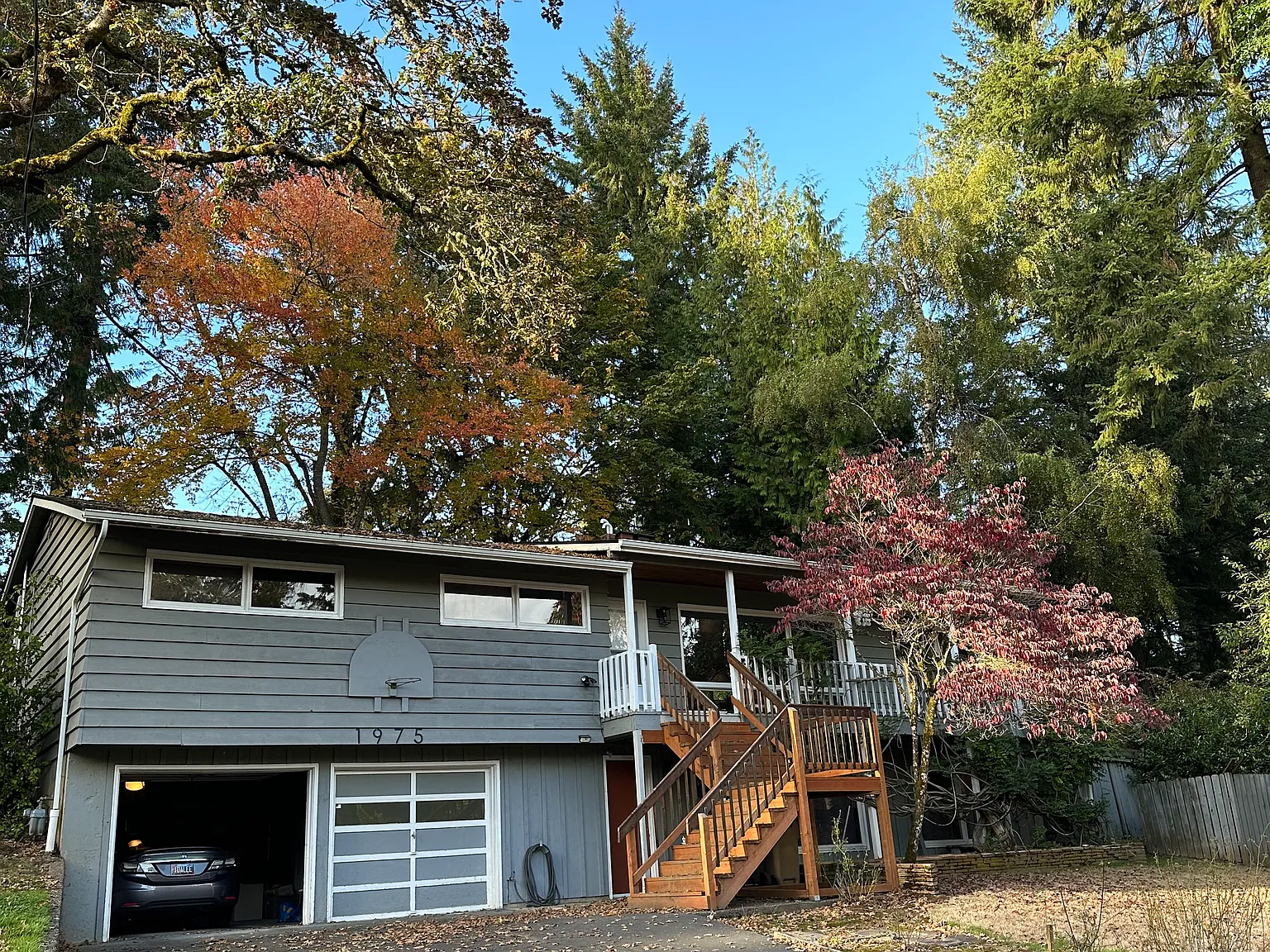 Mapleleaf Rd, Lake Oswego — Photo 1