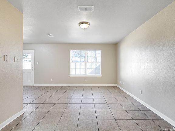 4th image of 13614 WOODSTONE WAY