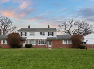 10342 Manorford Dr #26, Parma Heights, OH 44130