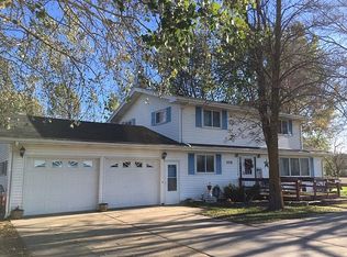 3278 County Rd E, Omro, WI 54963