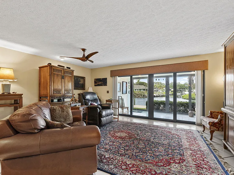 4189 SE Saint Lucie Blvd — Photo 8