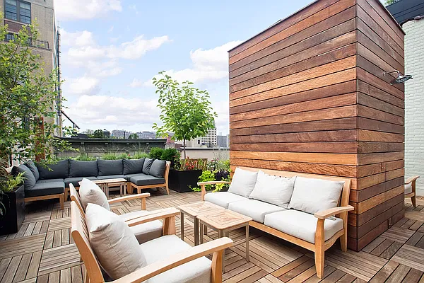 Rented by Compass | media 26