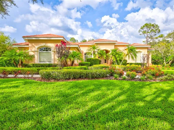 8909 Magnolia Chase Cir, Tampa, FL 33647