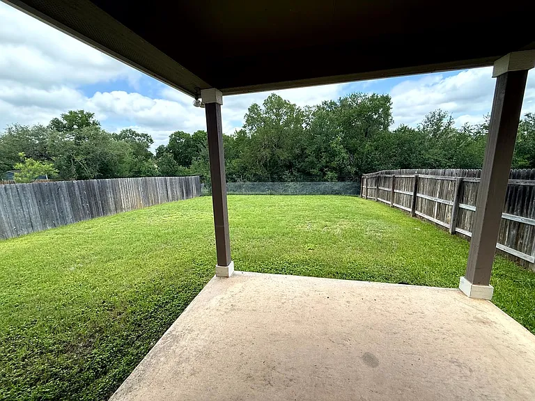 15523 Jane Grv — Photo 32