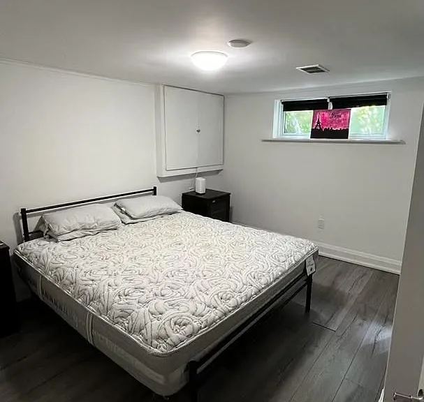 106 Holcolm Rd #BASEMENT — Photo 10
