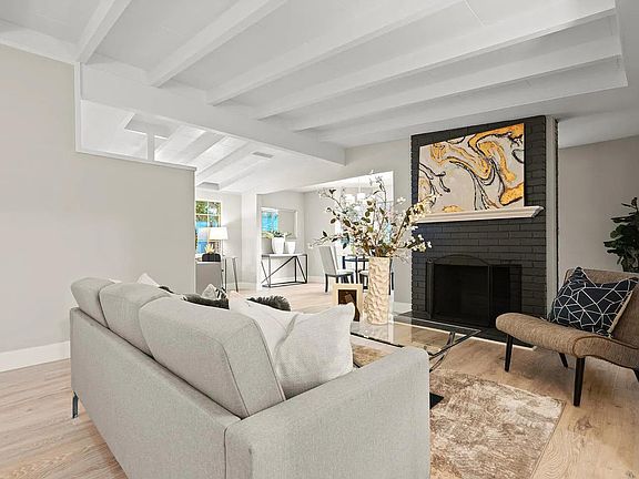 4th image of 3073 Forbes Ave