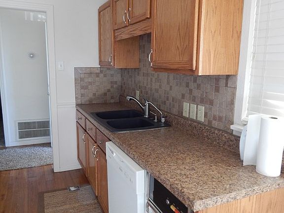 3rd image of 2706 Eastover Dr