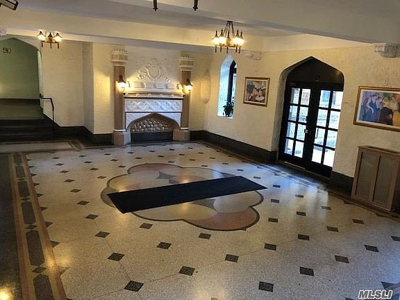 2nd image of 2940 Ocean Ave