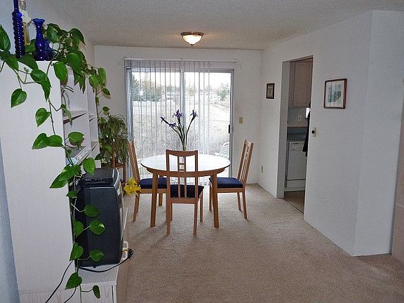 5th image of 1529 Naches Ave