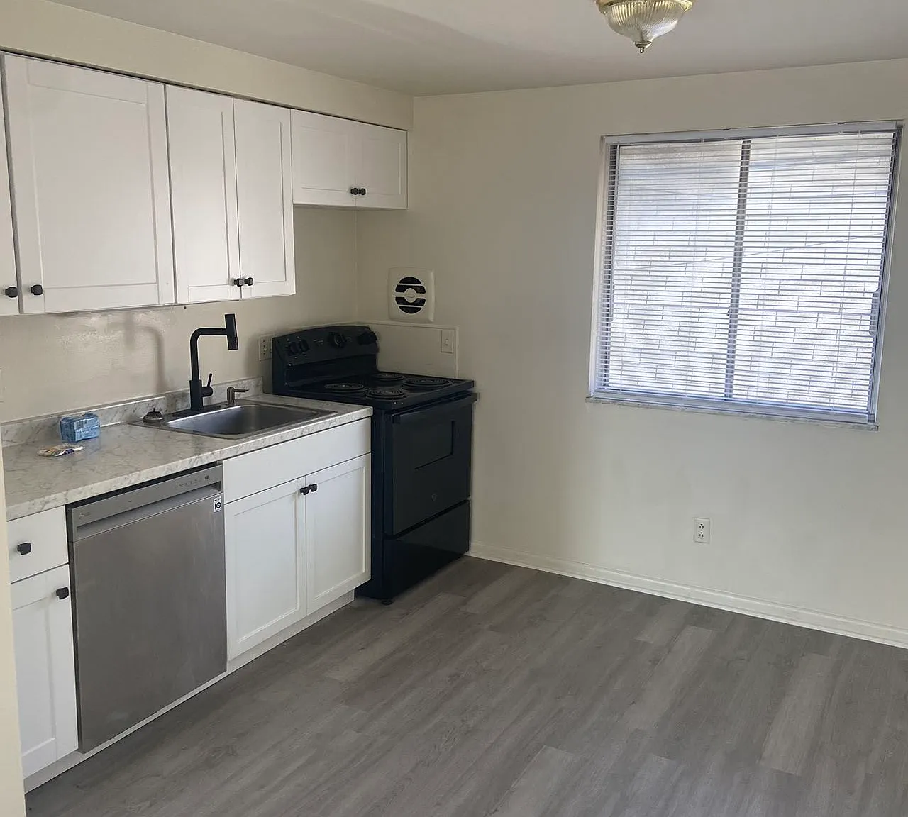 1 bed, 556 sqft, $850 — Photo 3