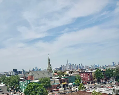 Rented by Smart NY Realty LLC | media 10