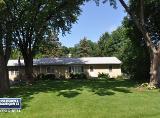 2N500 Virginia Ave, Glen Ellyn, IL 60137