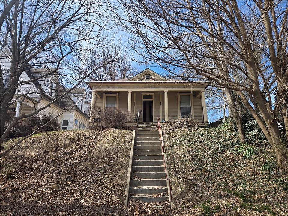 1st image of 1618 Main St