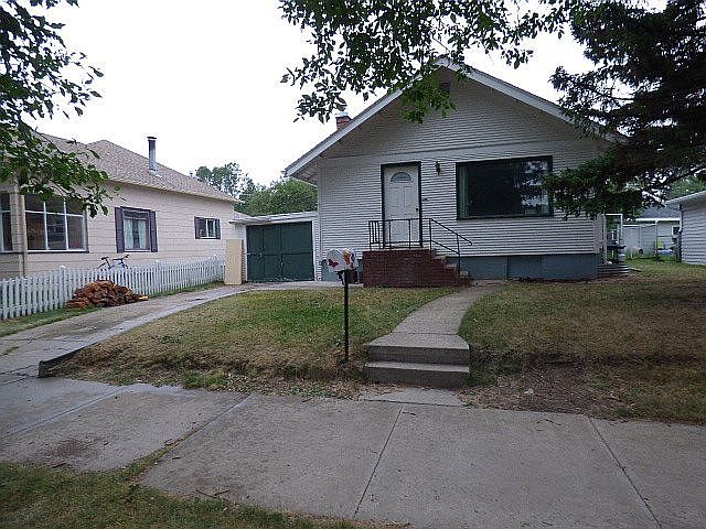 1st image of 608 W Erie St