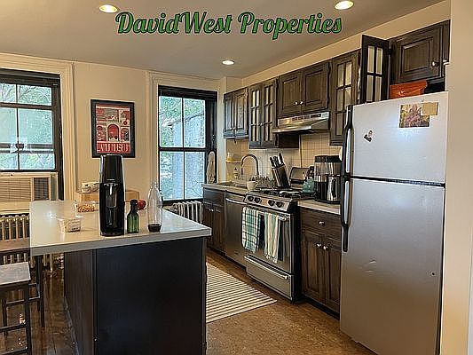 2nd image of 261 12th St APT 2