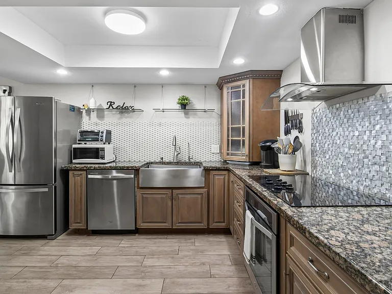 7830 E Camelback Rd #112 — Photo 3