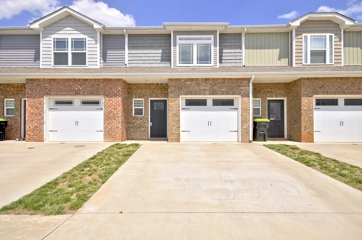 Building Photo - 314 Fallow Cir